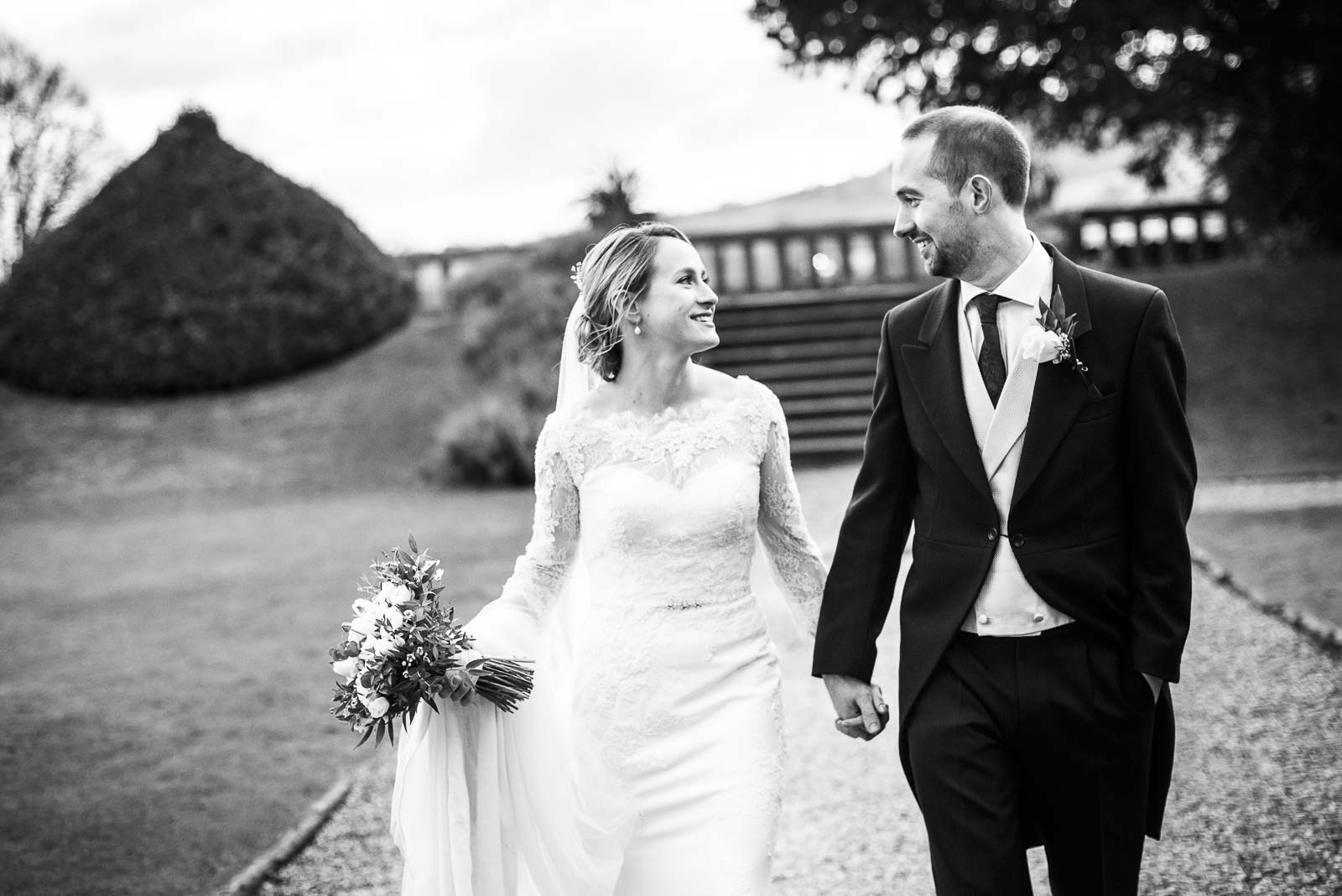 Sudeley Castle's grounds are perfect for couple shoots